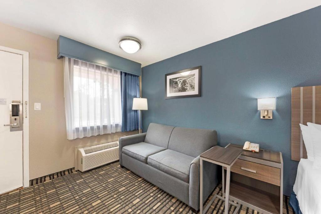Best Western Post Oak Inn Burnet Buitenkant foto